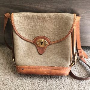 Vintage Dooney & Bourke crossbody bag